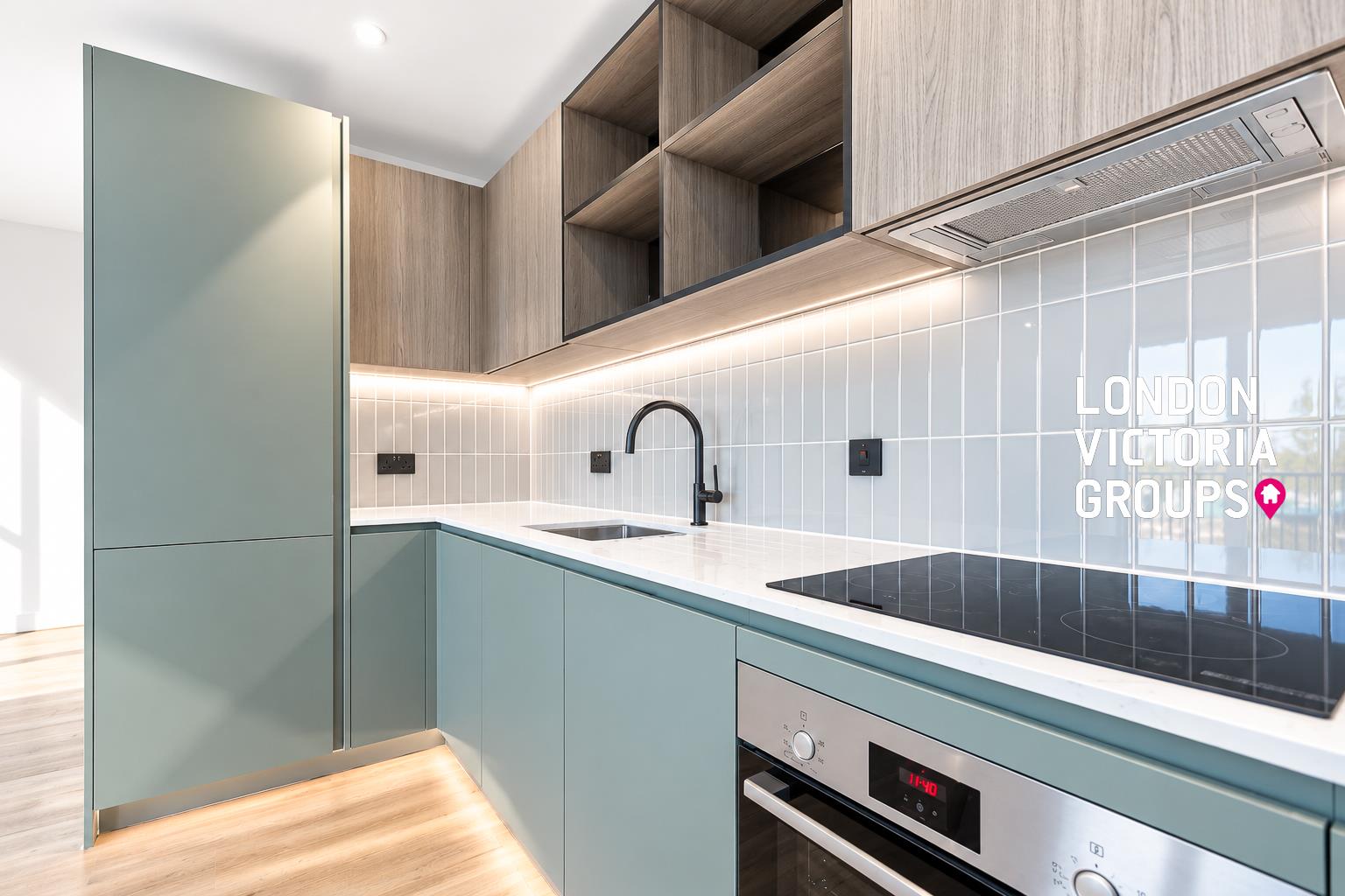2 bed property in Iris House, 2 Cedrus Avenue, Southall